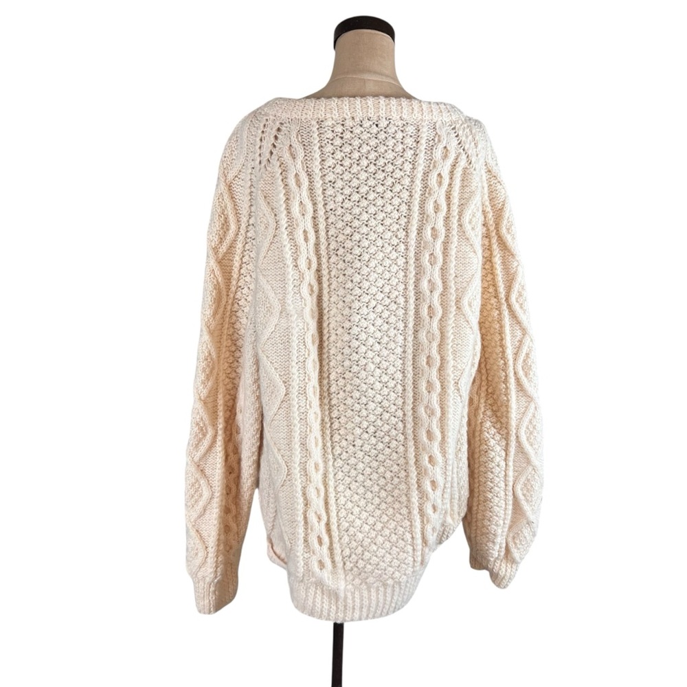 Vintage Hamdmade Cream Wool Sweater hand knitted by Sandy McPherson Loch Lamond - Picture 3 of 7